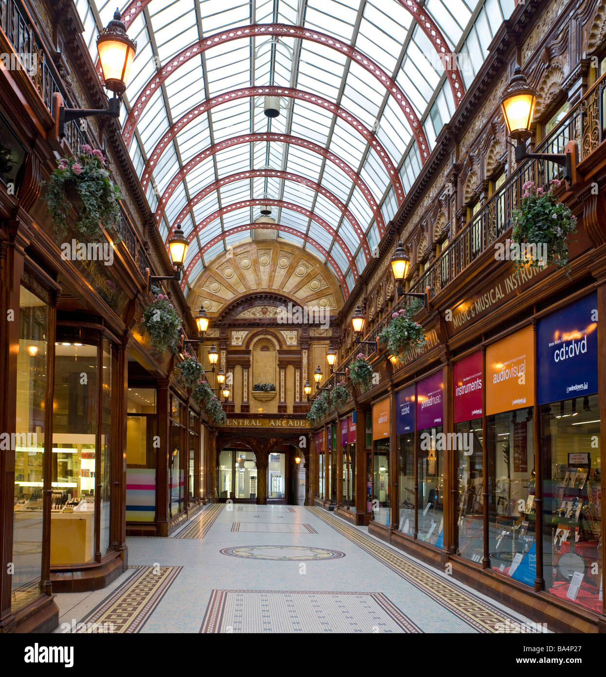 Arcade centrale shopping centre, Newcastle, Gateshead, Angleterre. Banque D'Images