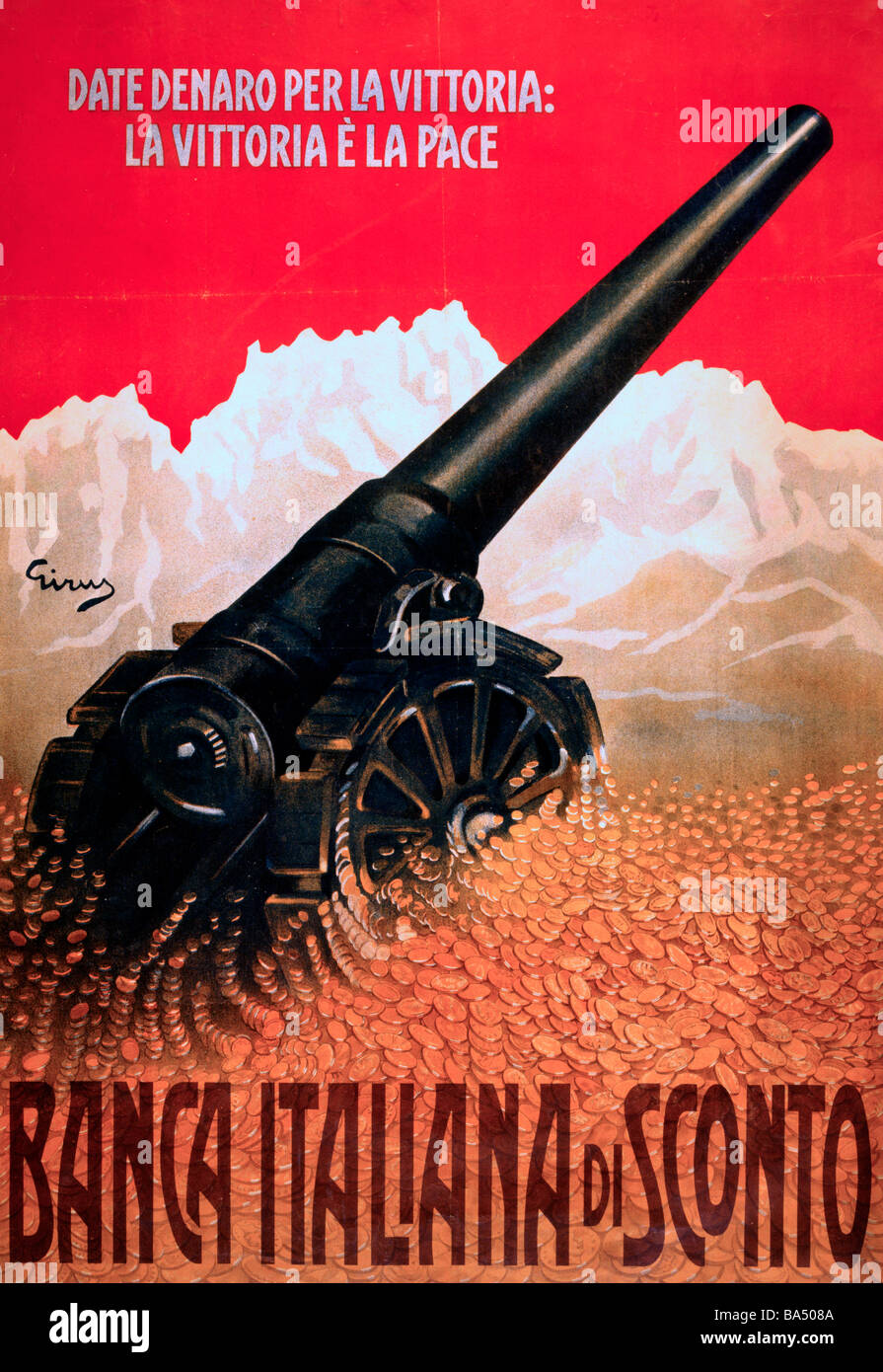 Cannon, reposant sur un tas de pièces, vers le haut, vers les montagnes. La Première Guerre mondiale Poster italien Banque D'Images