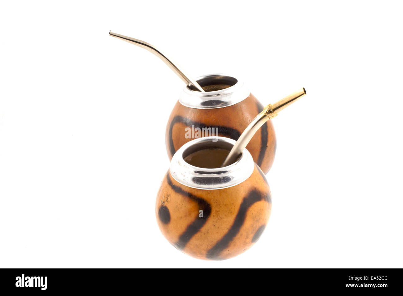 Couple de tasses mate sur un fond blanc Banque D'Images