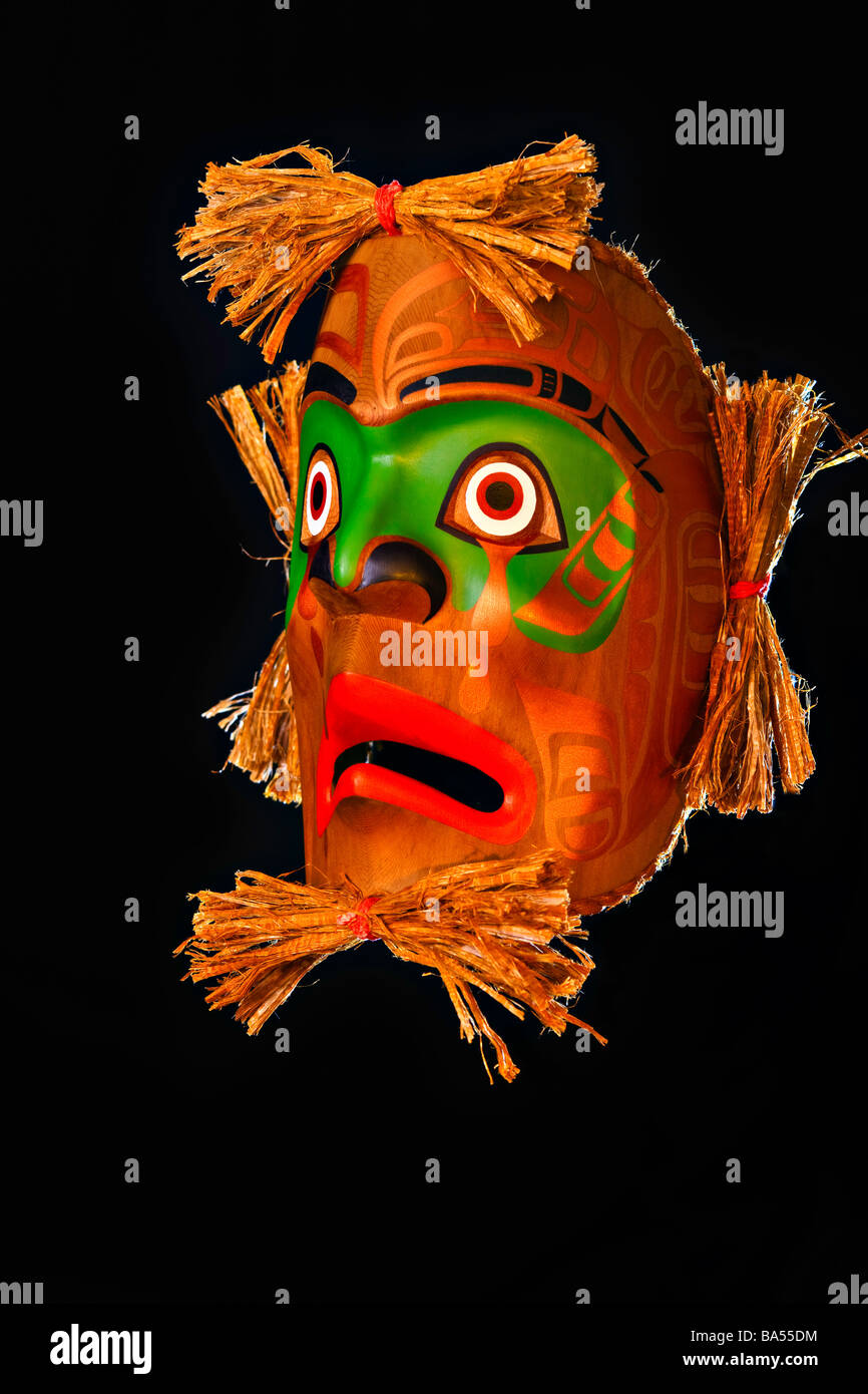 Masque de deuil par Sandy Johnson Premières Nations d'origine de l'artiste l'art autochtone Art Gallery à Port McNeill Le nord de Vancou Banque D'Images