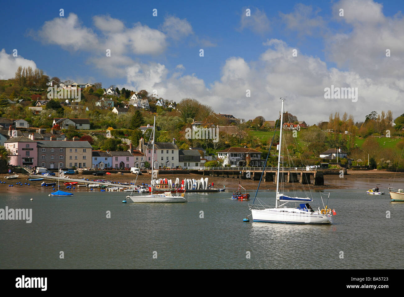 Le village de Dittisham sur la rivière Dart, Devon, England, UK Banque D'Images