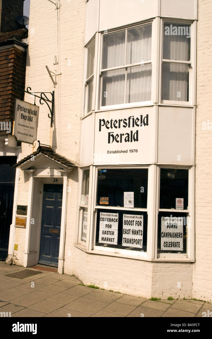 Bureaux de rédaction du journal local l'Herald Petersfield, Hampshire, Royaume-Uni. Banque D'Images