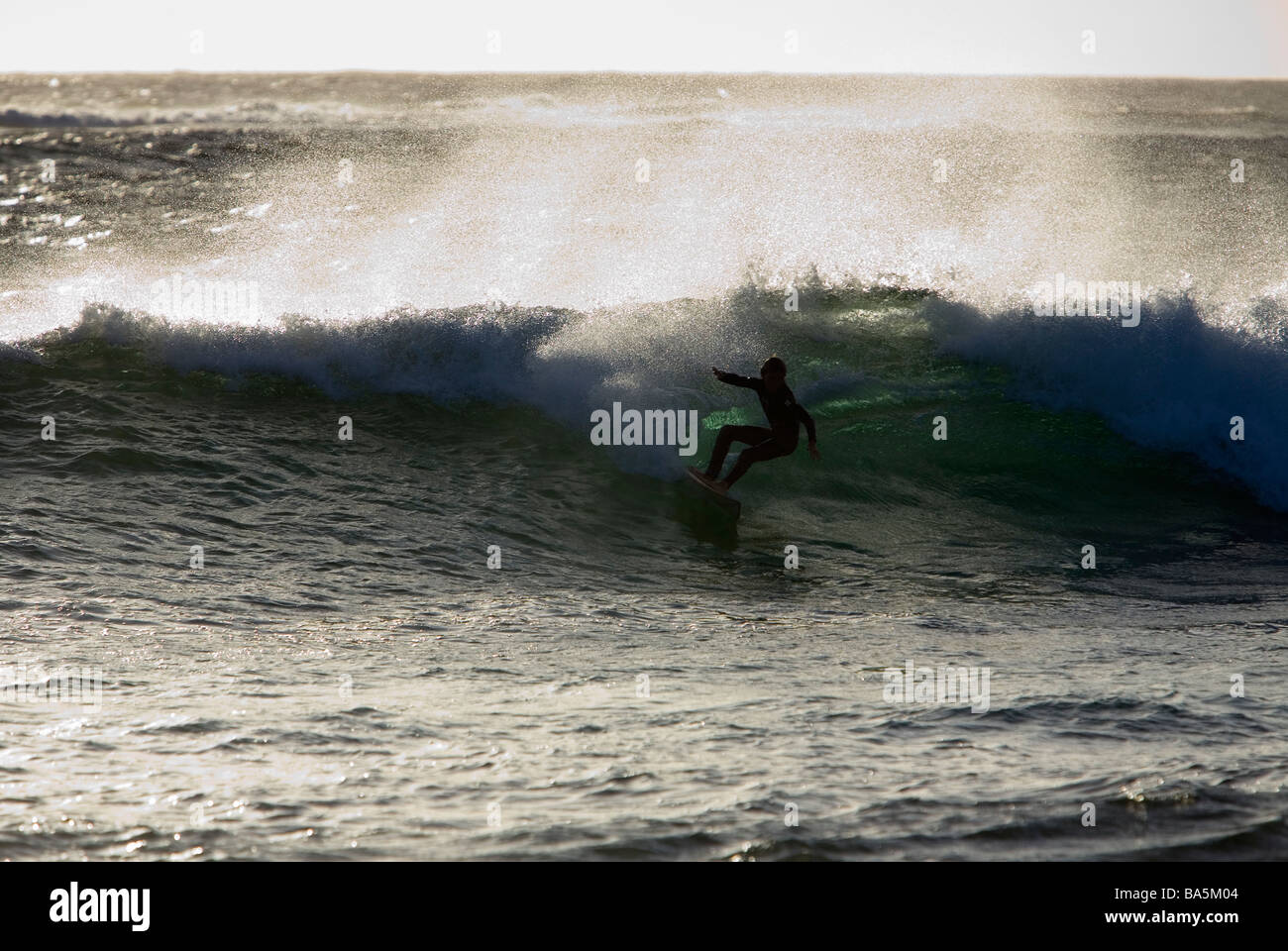 Au surfeur Surfer's Point. Margaret River, Parc National Leeuwin-Naturaliste, Western Australia, Australia Banque D'Images