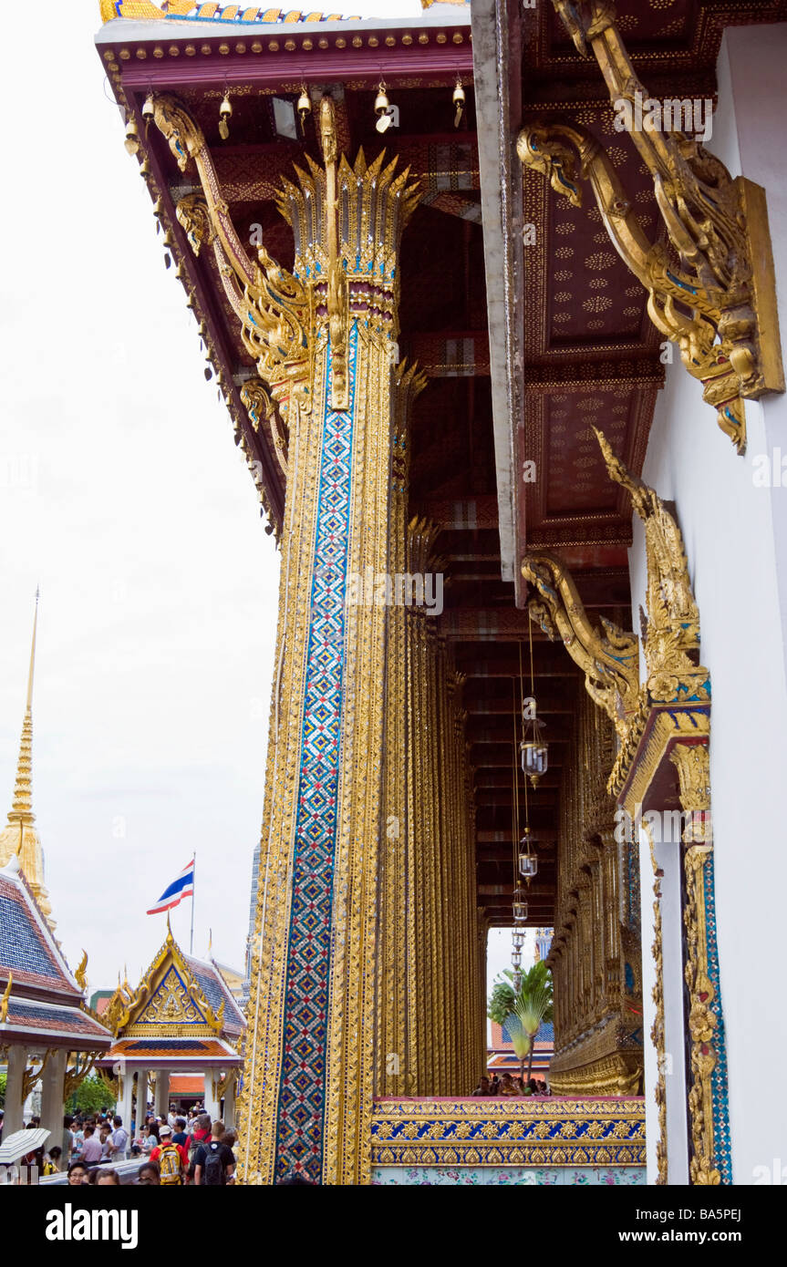 Perspective de Palace à Wat Phra Kaeo à Bangkok en Thaïlande Banque D'Images