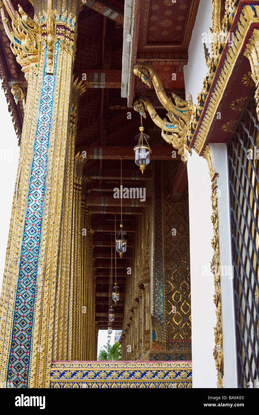 Perspective de Palace à Wat Phra Kaeo à Bangkok en Thaïlande Banque D'Images