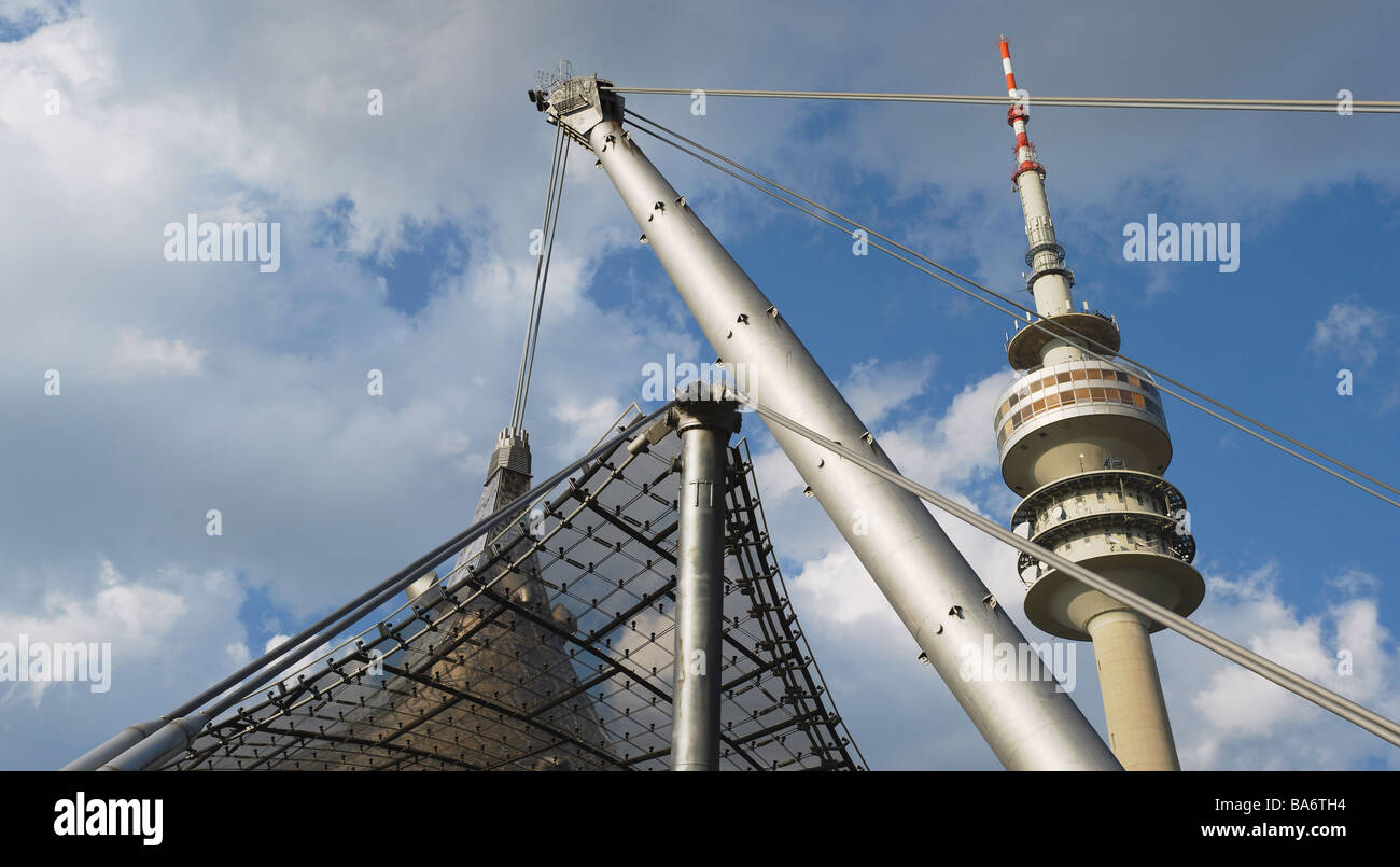 Bâtiment moderne en tant que paysage architectural urbain contemporain Banque D'Images