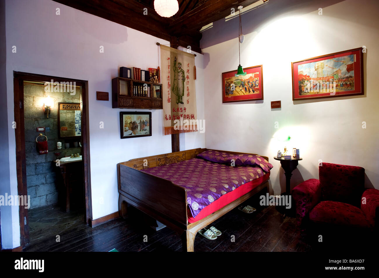 La Chine, Beijing, la capitale rouge Residence est un cinq-suite courtyard house dans un hutong et un hommage au chic maoïste Banque D'Images