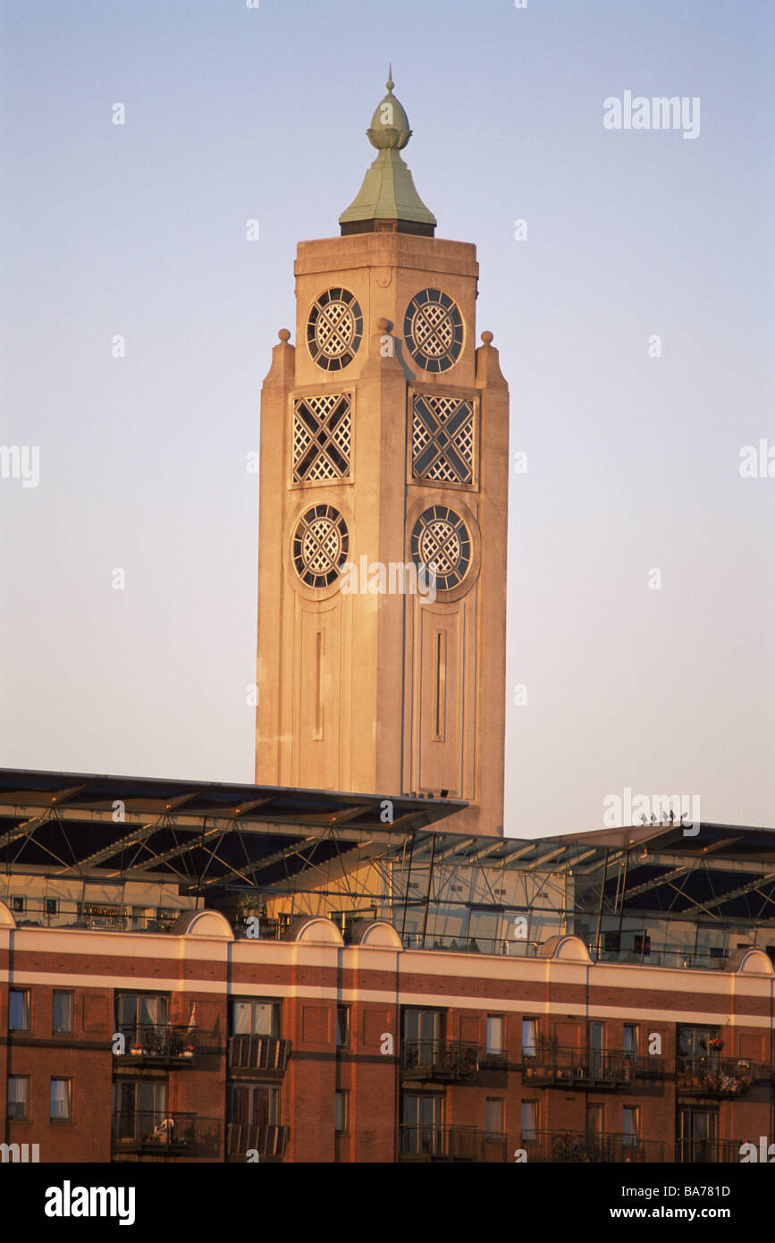 Grande-bretagne Angleterre London South Bank Oxo tower crépuscule ville Europe architecture capital banque bâtiments-bâtiments tower Banque D'Images