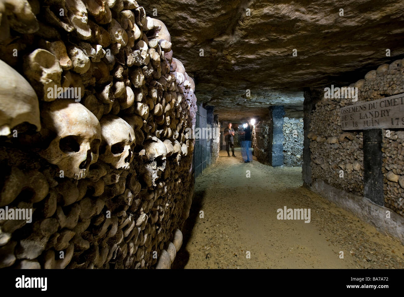France, Paris, les Catacombes, les os Banque D'Images