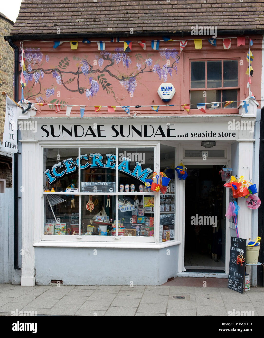 Sundae crème glacée, crème glacée et sweet shop à Whitstable, Kent, UK Banque D'Images