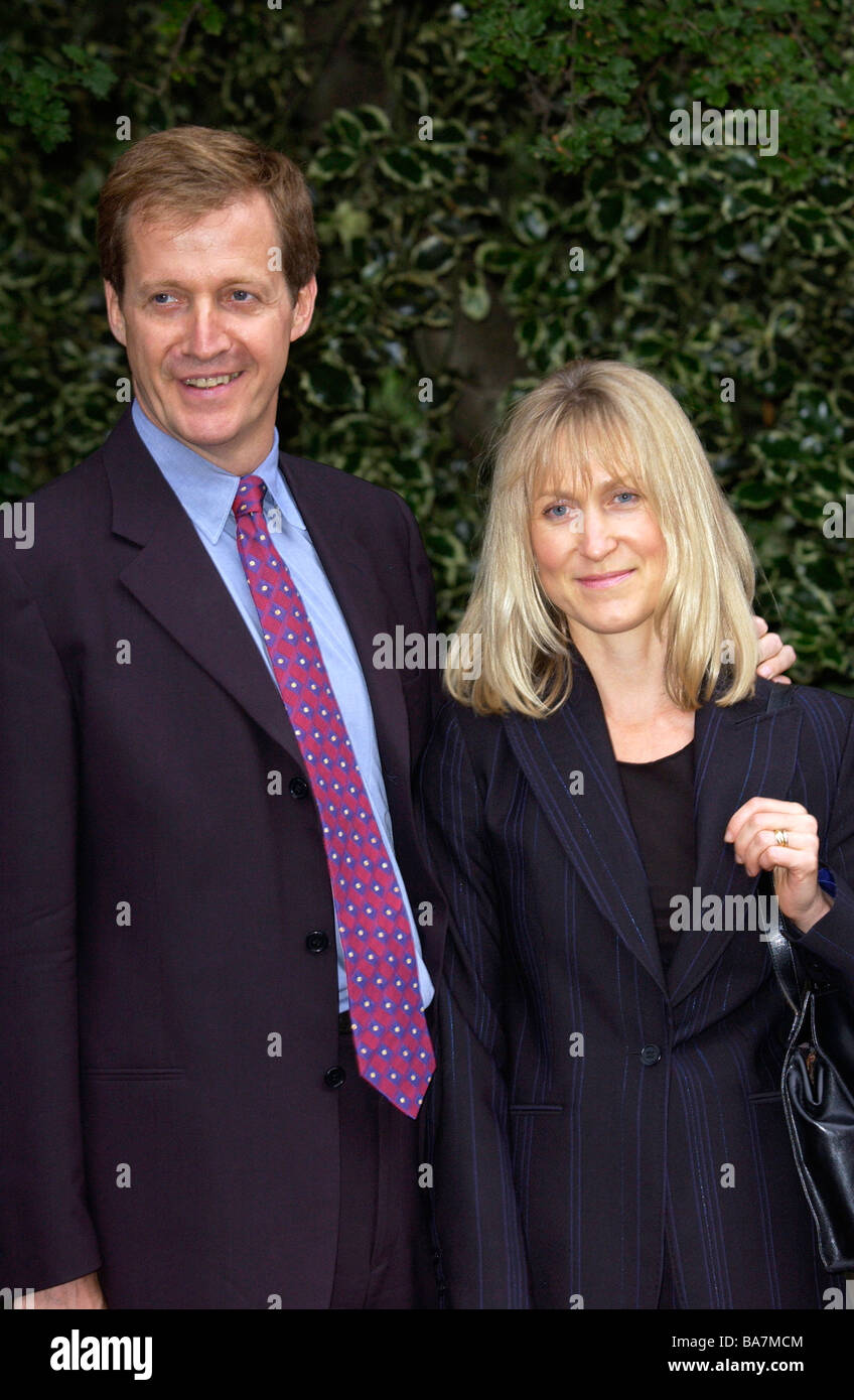 Alastair Campbell et partenaire Fiona Millar lors d'une partie des célébrités dans Carlyle Square à Chelsea Banque D'Images