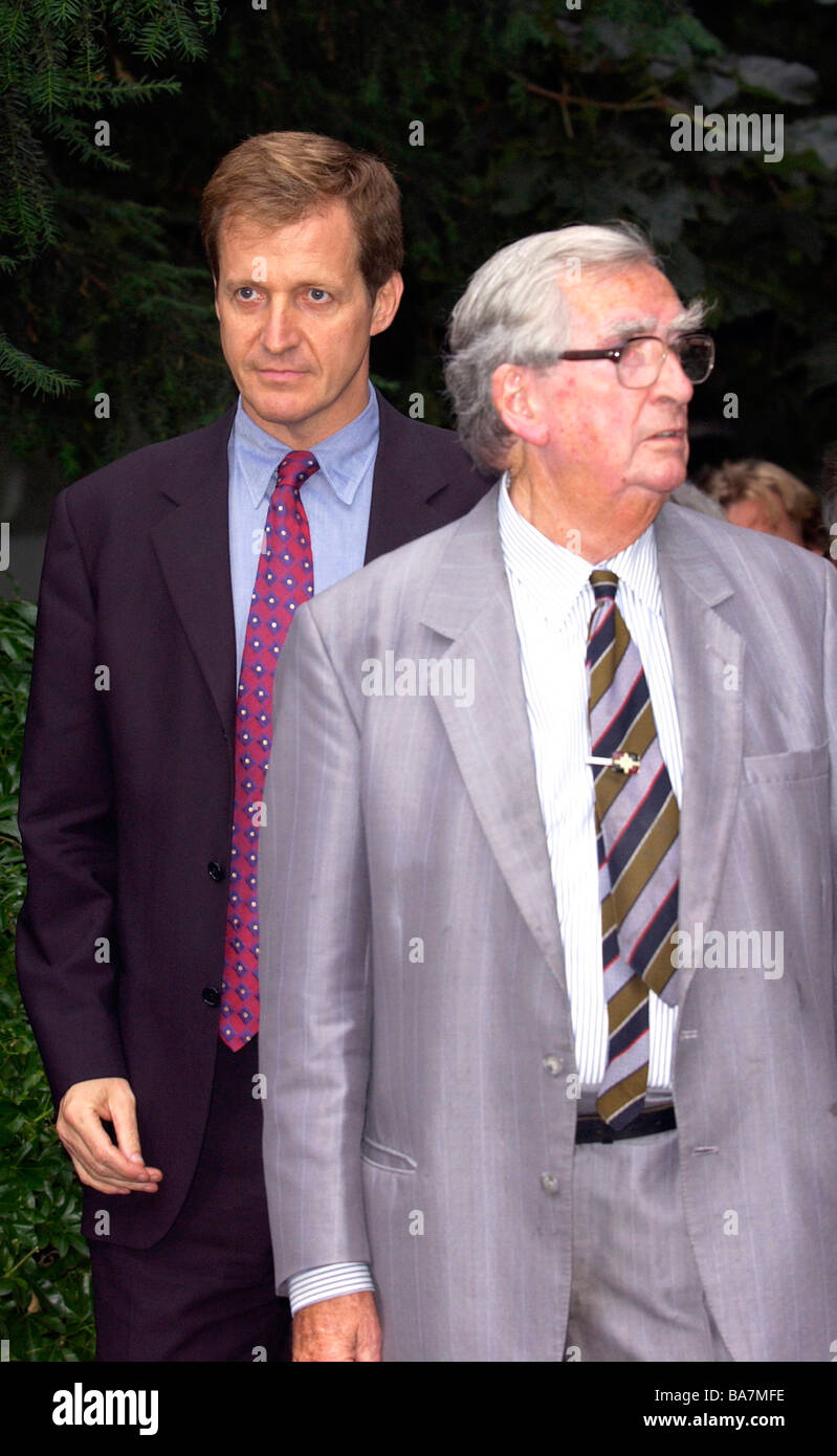 Parti du travail s Alastair Campbell avec Denis Healey lors d'une fête à Chelsea Londres Banque D'Images