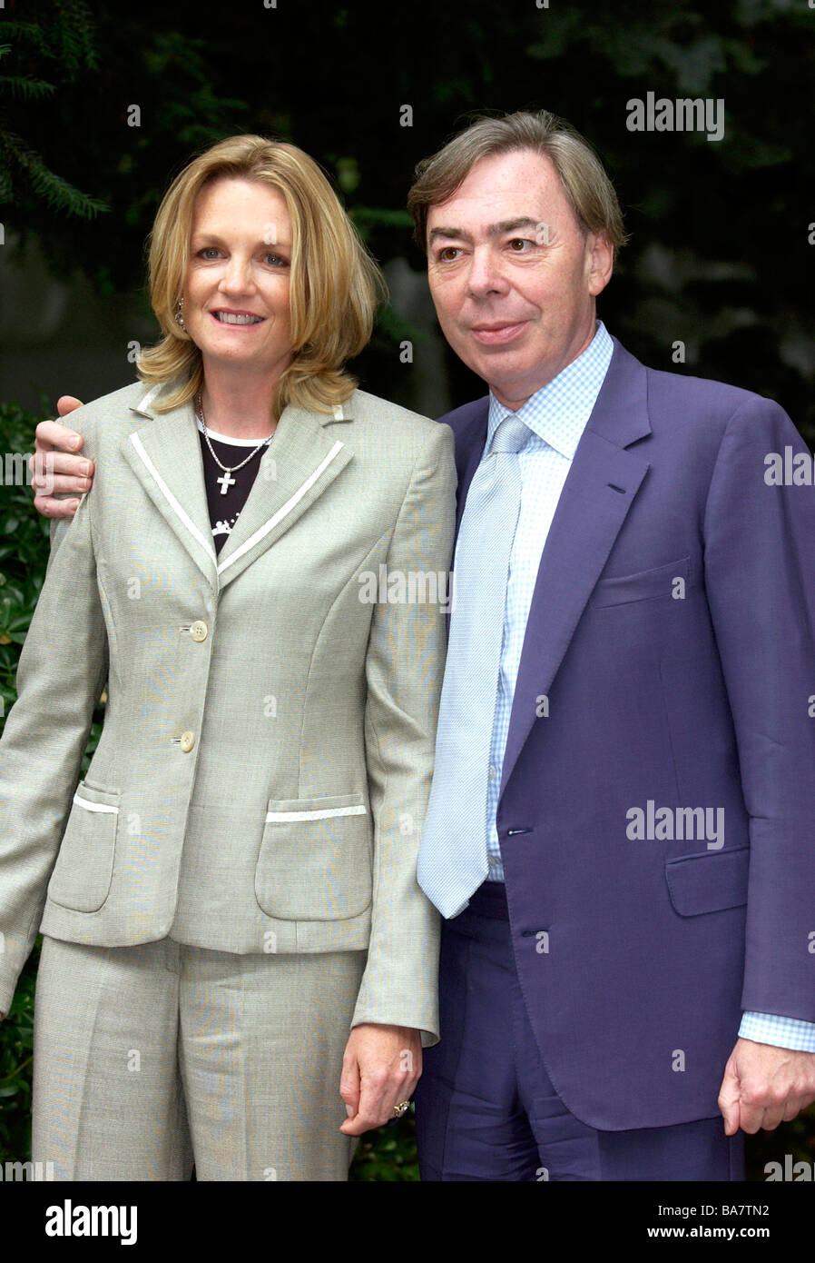 Compositeur sir Andrew Lloyd Webber et son épouse Madeleine à partie de la société à Chelsea, Londres Banque D'Images