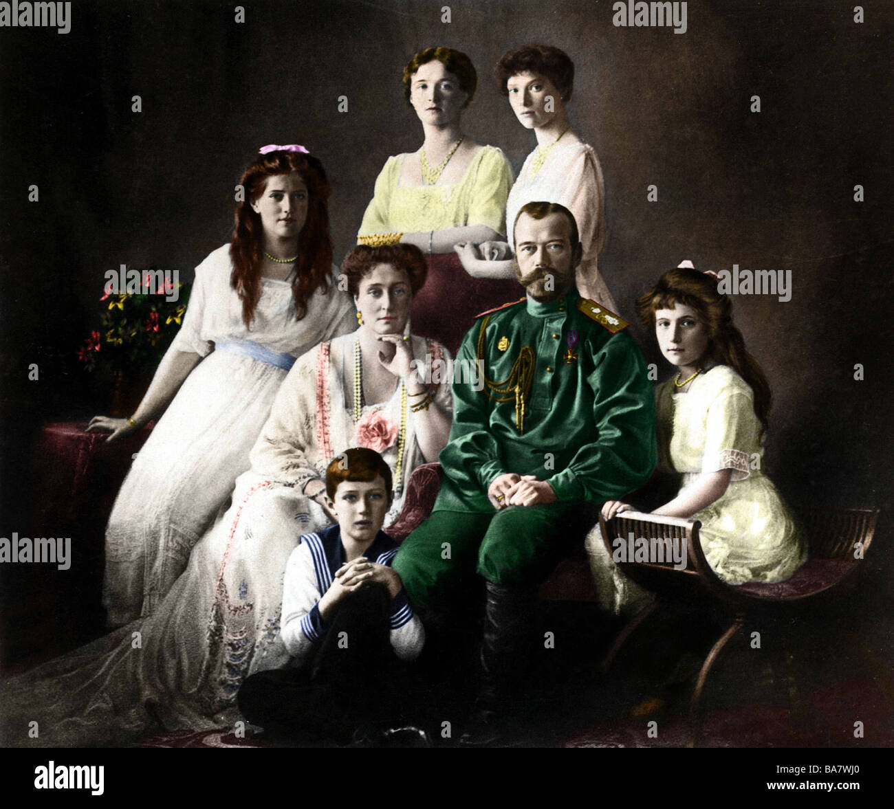 Nicholas II Alexandrovitch, 6.5.1868 - 16.7.1918, Empereur de Russie 21.10.1894 - 2.3.1917, avec la famille, photo de Buassonas et Eggler, 1913, plus tard coloré, Banque D'Images