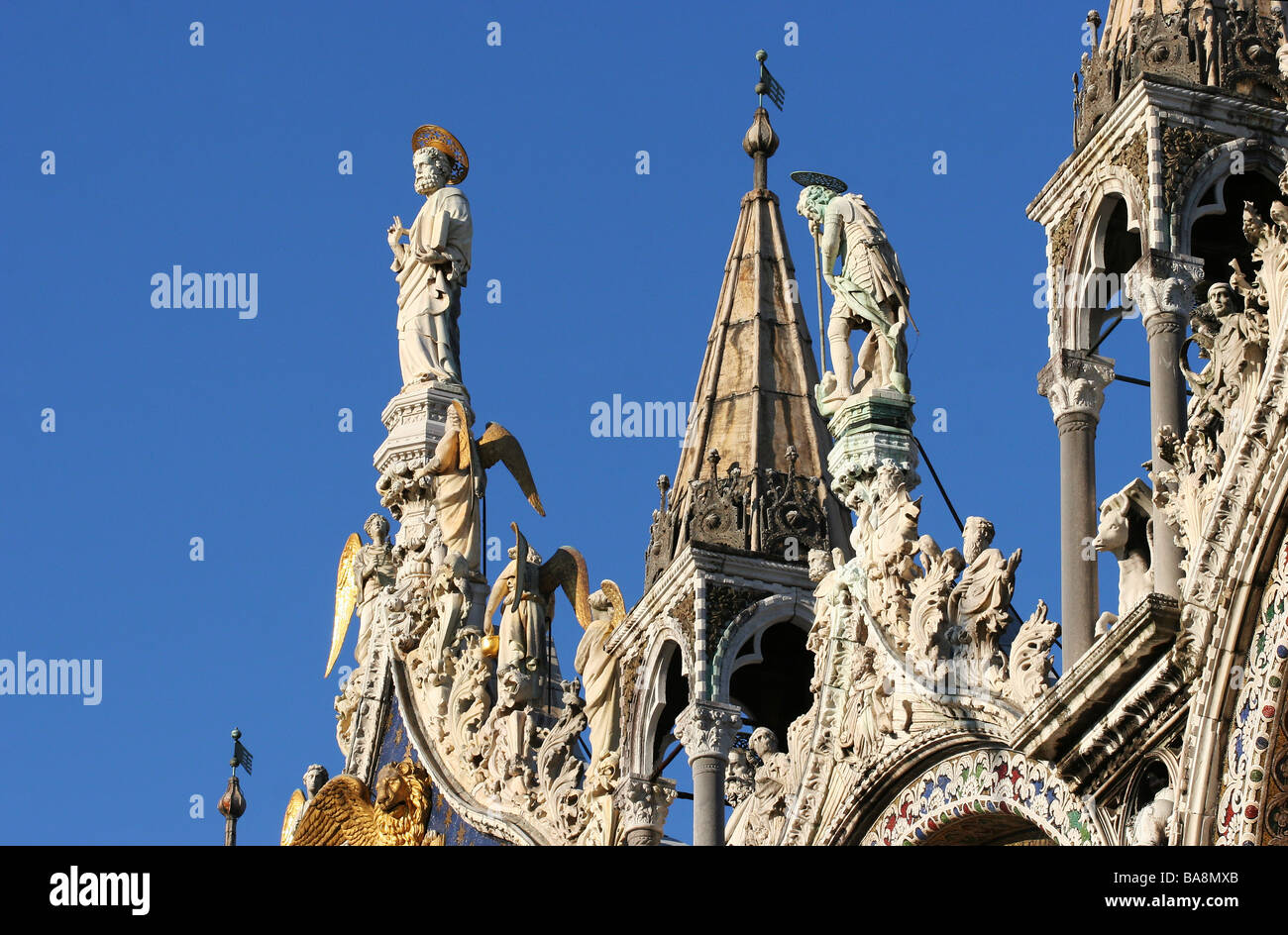 Décoration sur le toit du monde l'architecture byzantine de la Basilique Saint Marc, la basilique San Marco à Venise Venise Italie Banque D'Images
