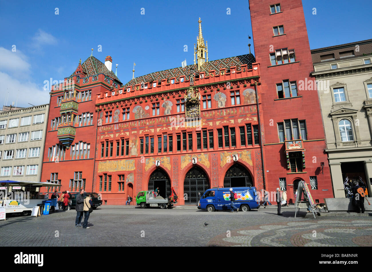 Hôtel de ville de Bâle (Rathaus) à la place du marché (Marktplatz) Banque D'Images