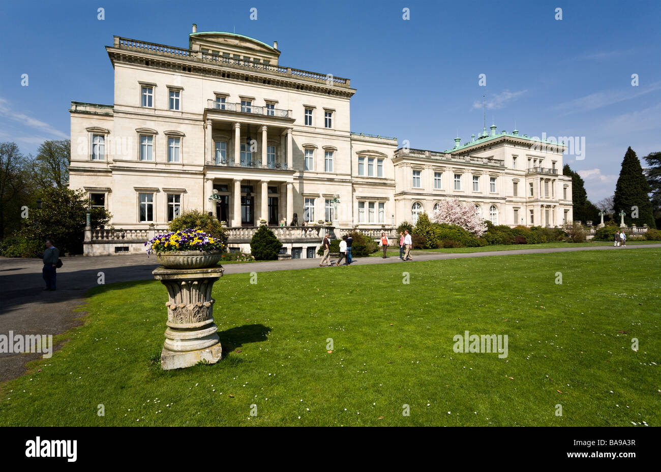 Villa Huegel à Essen, ancienne résidence de la famille Krupp, magnats industriels de la Ruhr, en Rhénanie du Nord-Westphalie, Allemagne Banque D'Images