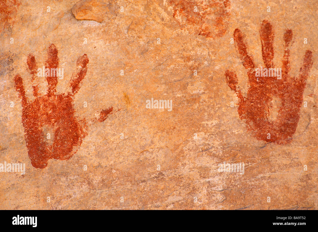 Main Anasazi imprime à la Turquie Pen ruine Grand Gulch Zone Primitive Cedar Mesa dans l'Utah Banque D'Images