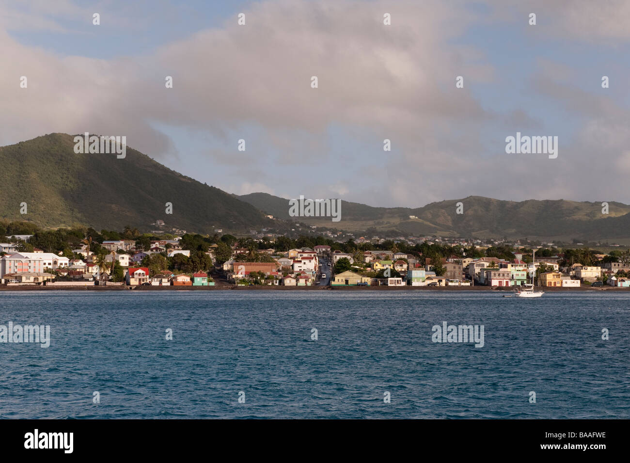 Basseterre la capitale de St Kitts photographié de l'étranger Banque D'Images