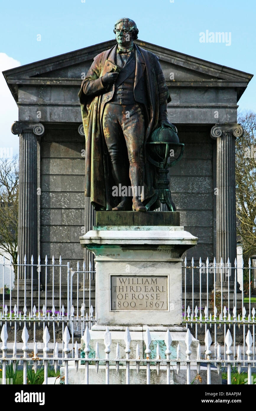 Statue de William troisième comte de Rosse, à Birr, Co Offaly, Irlande Banque D'Images