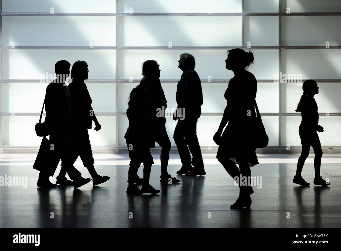 Silhouettes de quelques personnes, Berlin, Allemagne Banque D'Images