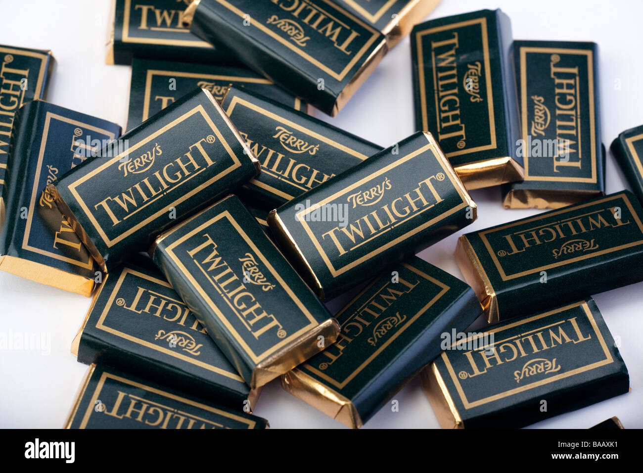Terry's Twilight fondant menthe chocolats noirs Banque D'Images