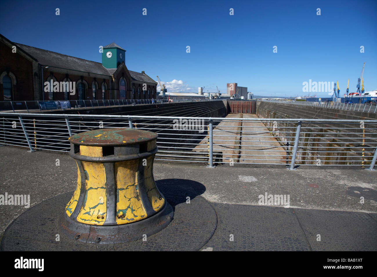 Étrave à l'ancienne cale sèche thompsons et pompe maison où le Titanic a été construit dans Titanic Quarter queens island Banque D'Images