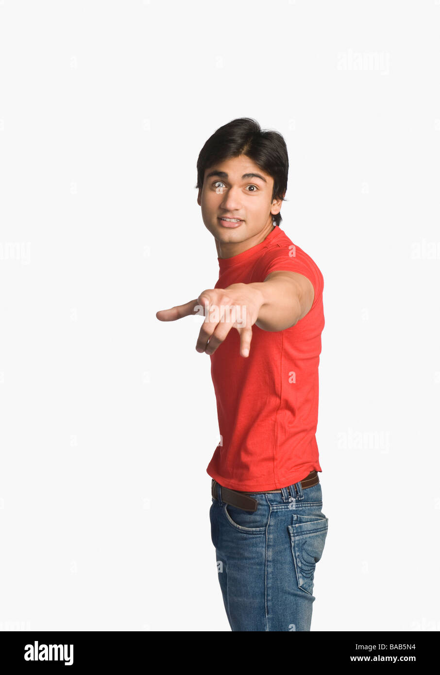 Portrait d'un homme pointant Banque D'Images