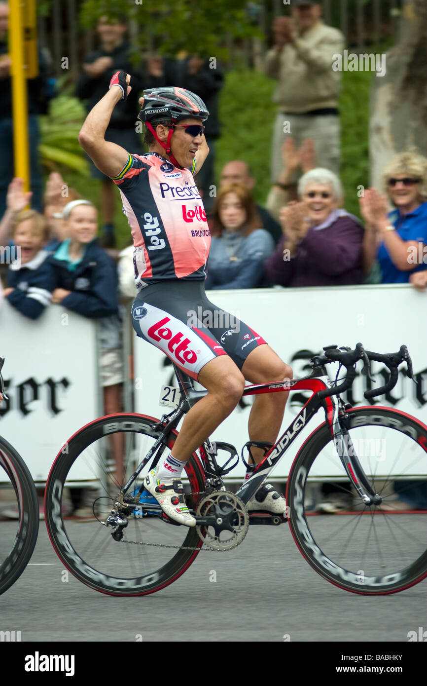 Robbie McEwen remporte la dernière étape du Tour Down Under en Australie Adelaide Banque D'Images