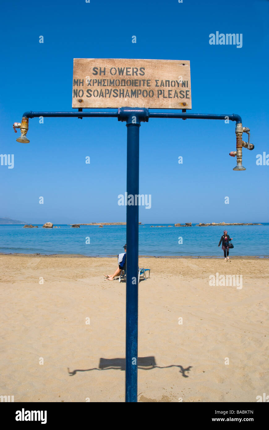 Inscrivez-vous à la plage de Nea Hora dans la ville d'Hania Crete Grèce Europe Banque D'Images