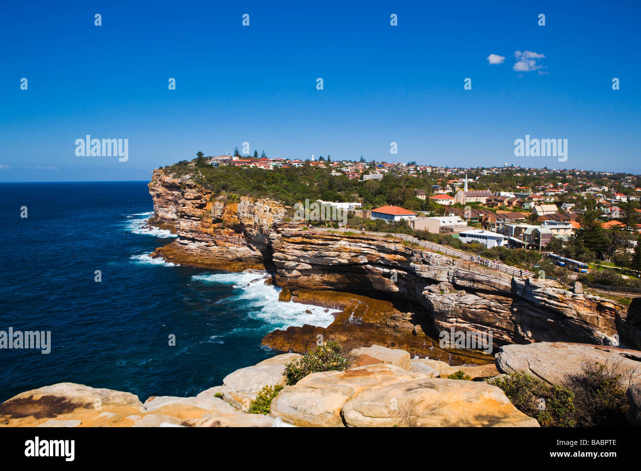 La côte de grès robuste l'écart bluff et Dunbar Tête à Watsons Bay, NSW, Australie Banque D'Images