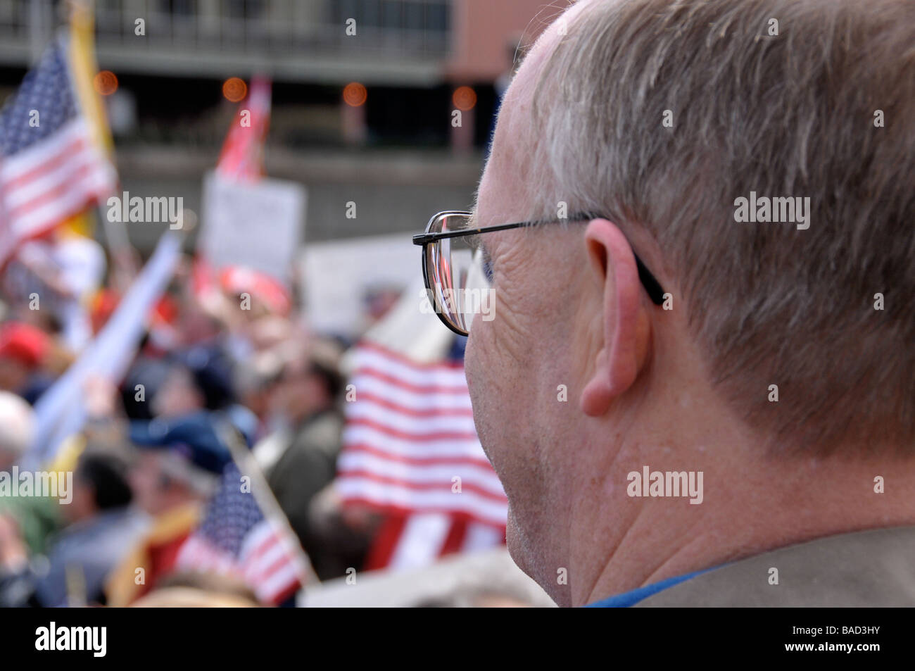Tax Day Tea Party le 15 avril, une manifestation pacifique à Rochester, NY USA. Banque D'Images