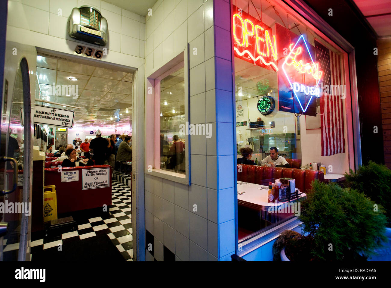 États-unis, Californie, San Francisco, Mason Street, le restaurant style années 50 Loris Diner Banque D'Images