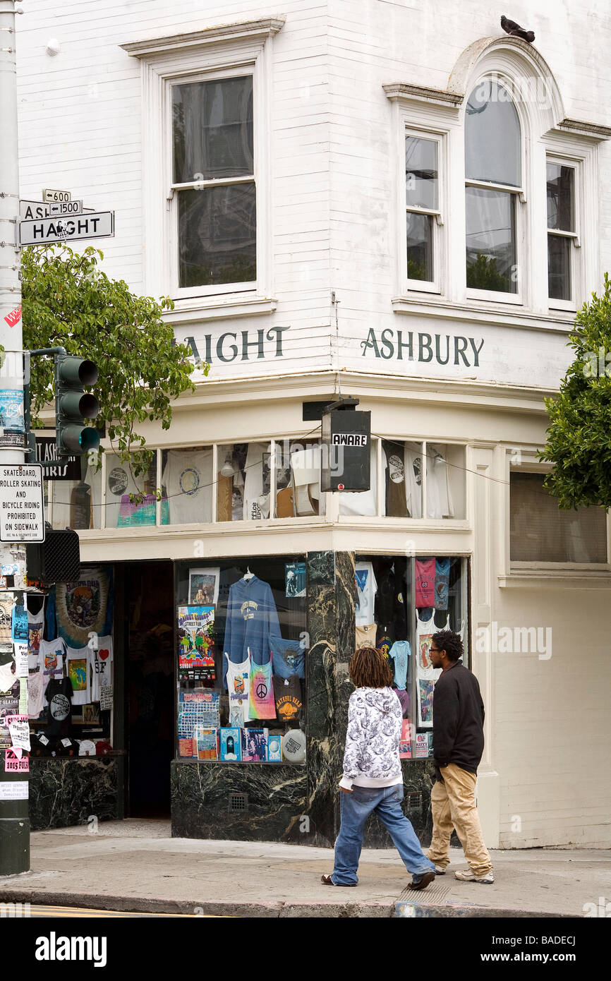 États-unis, Californie, San Francisco, Haight Ashbury District ce qui a attiré la beat generation des années 50 et des fleurs Banque D'Images