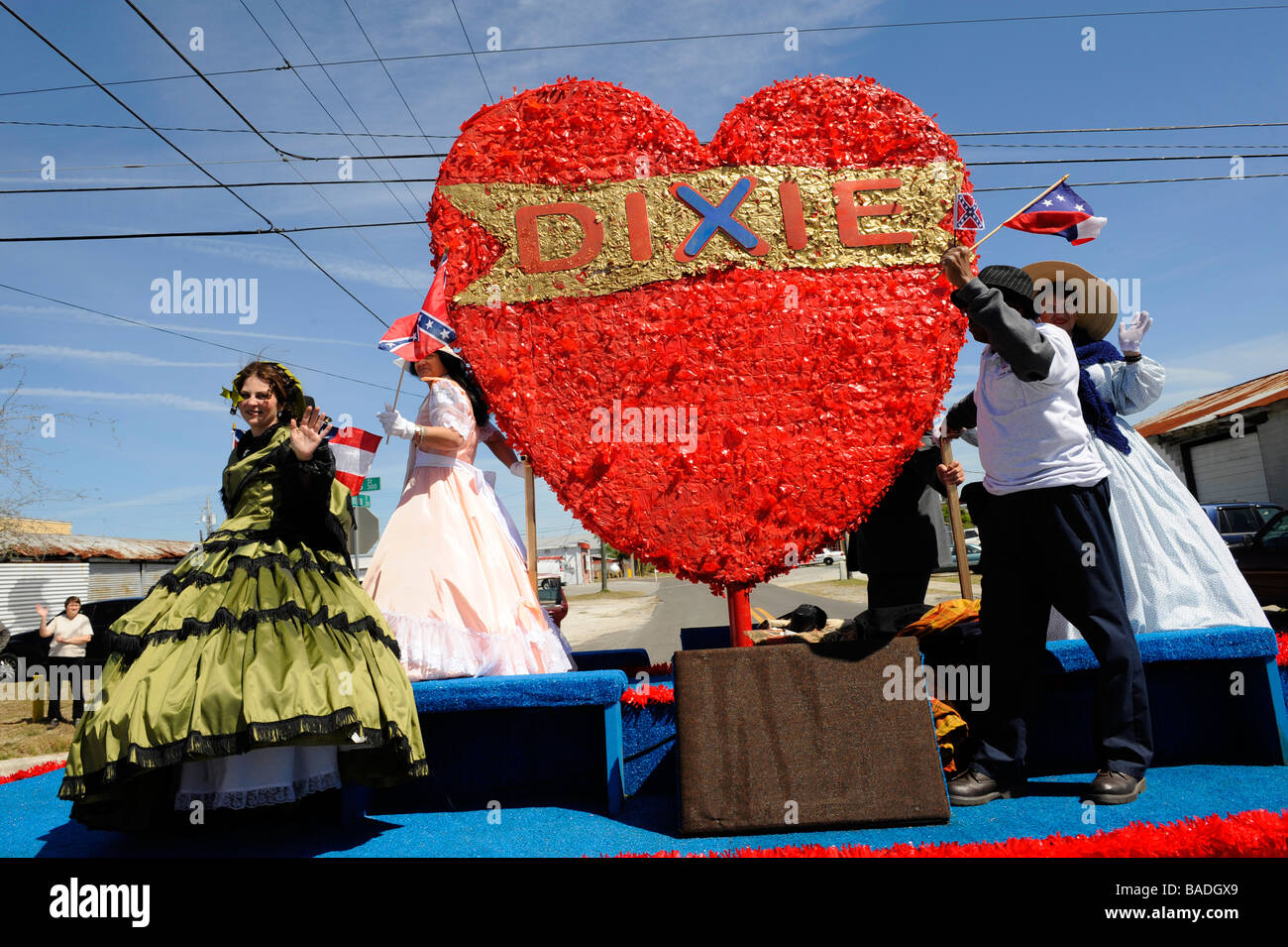 Le Cœur de Dixie flottent dans Strawberry Festival Parade Plant City en Floride Banque D'Images Le Cœur de Dixie flottent dans Strawberry Festival Parade Plant City en Floride Banque D'Images