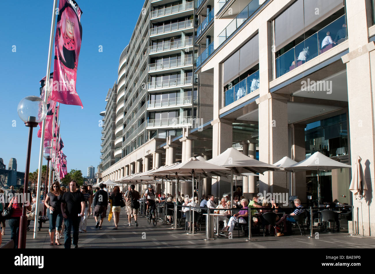 Restaurants sur l'Opéra de Sydney Harbour Quay New South Wales Australie Banque D'Images