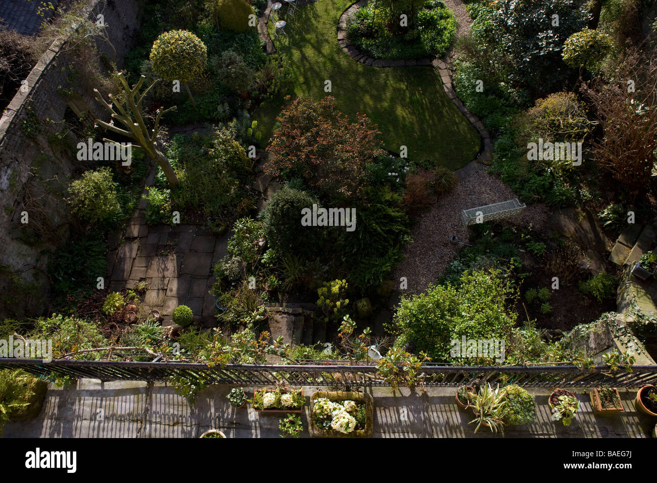 Un jardin d'en haut dans la ville de marché de Richmond à North Yorkshire Angleterre Banque D'Images