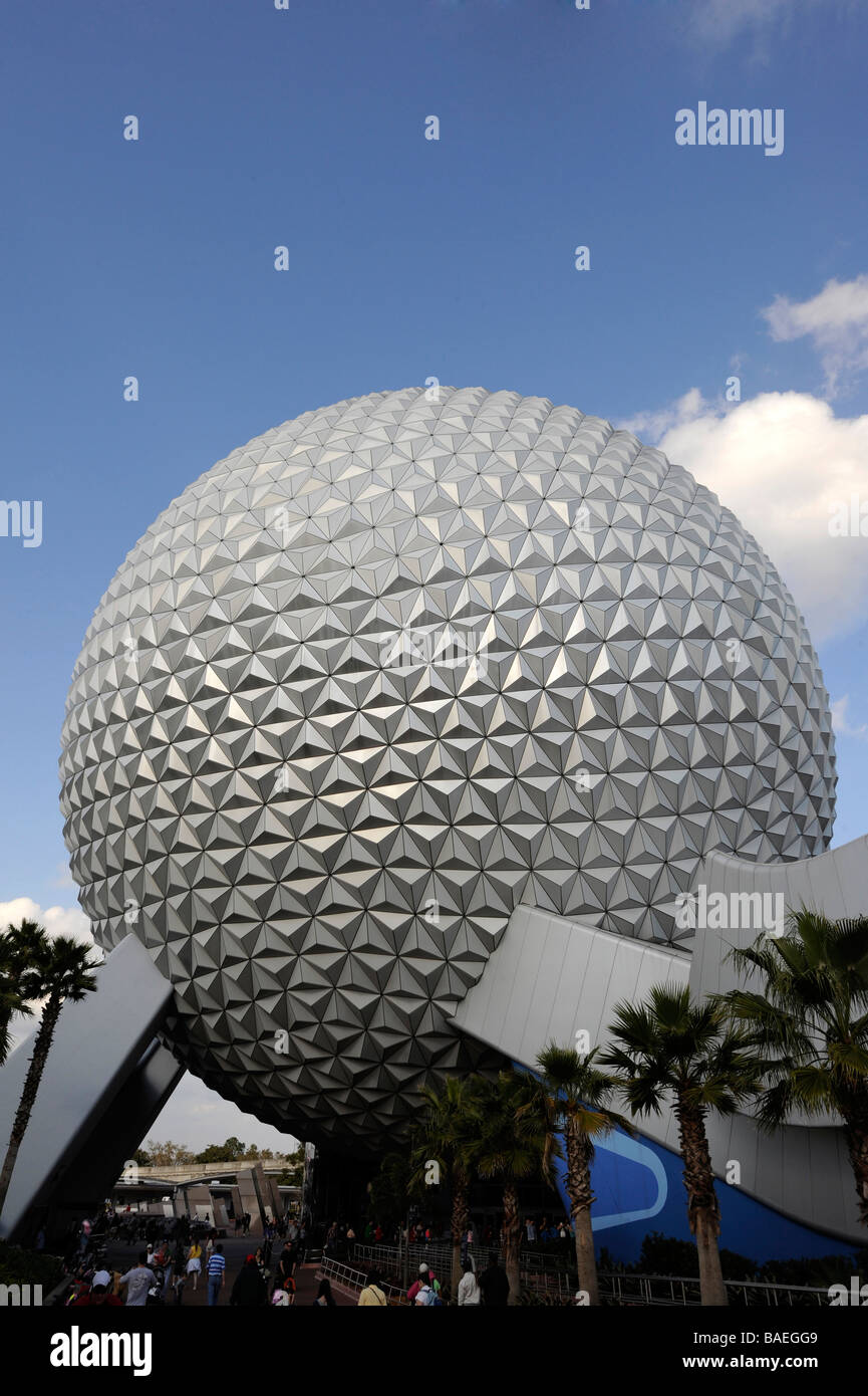 Spaceship Earth à Epcot de Walt Disney World Orlando Floride Centre Parc d'Europe centrale Banque D'Images