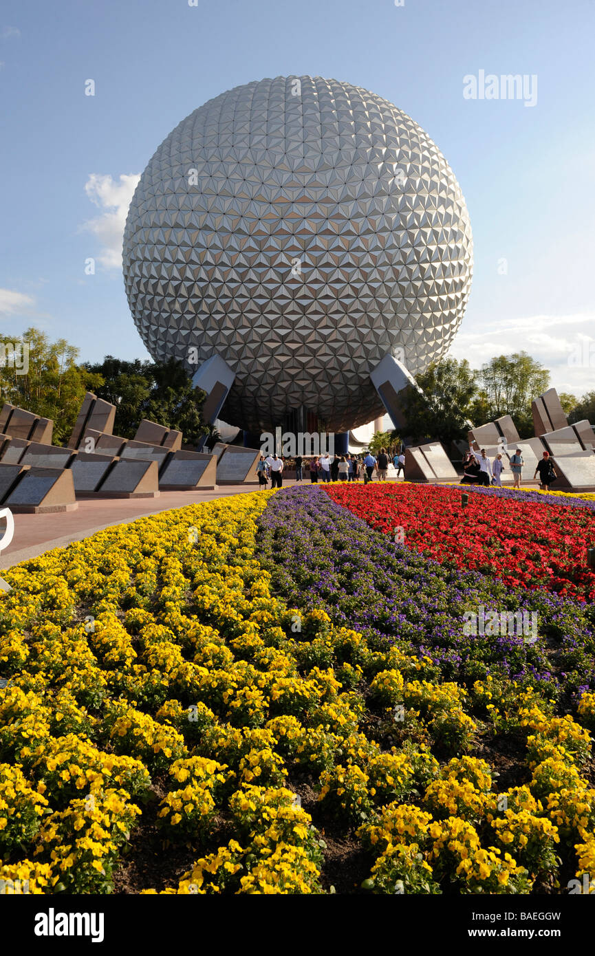 Spaceship Earth à Epcot de Walt Disney World Orlando Floride Centre Parc d'Europe centrale Banque D'Images