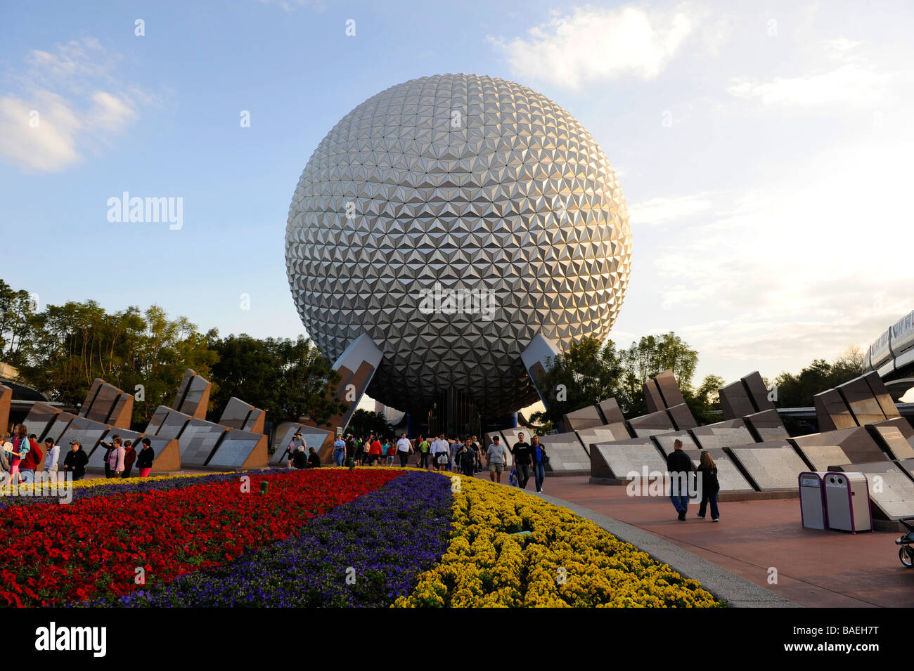 Spaceship Earth à Epcot de Walt Disney World Orlando Floride Centre Parc d'Europe centrale Banque D'Images