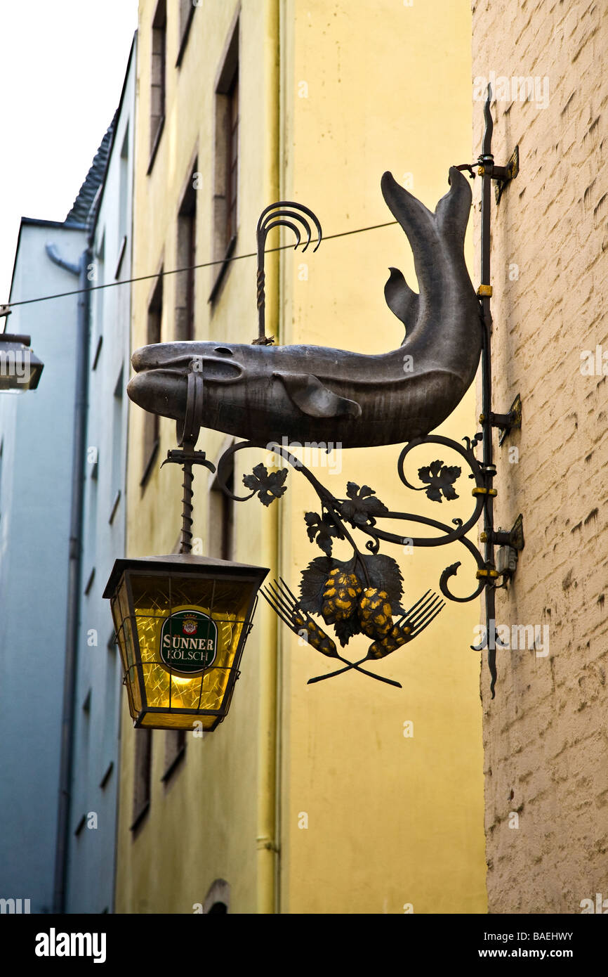 Inscrivez-bar dans la vieille ville de Cologne dispose d''une baleine Banque D'Images