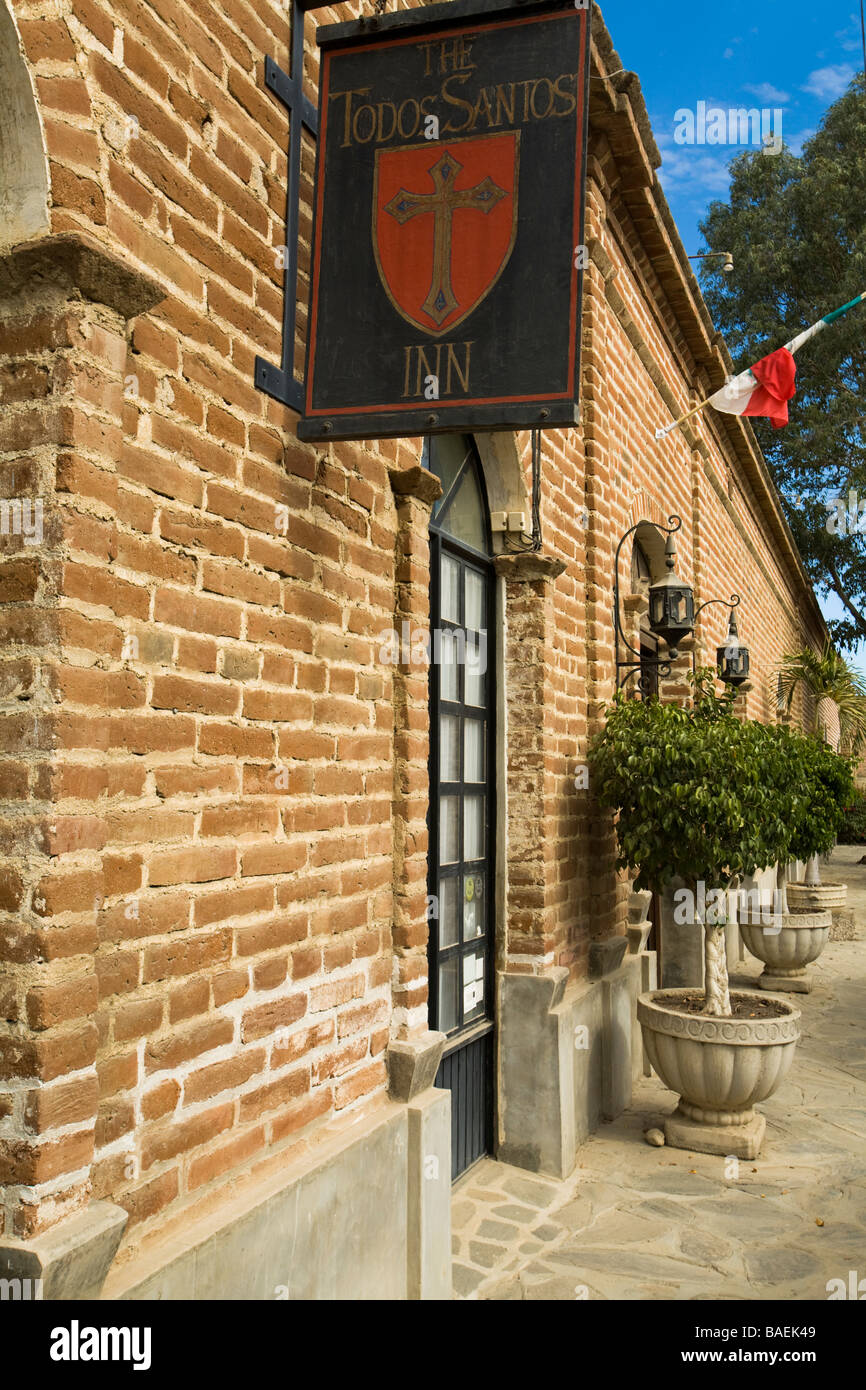Todos Santos AU MEXIQUE Sign extérieur de la ville historique de Todos Santos Inn Banque D'Images