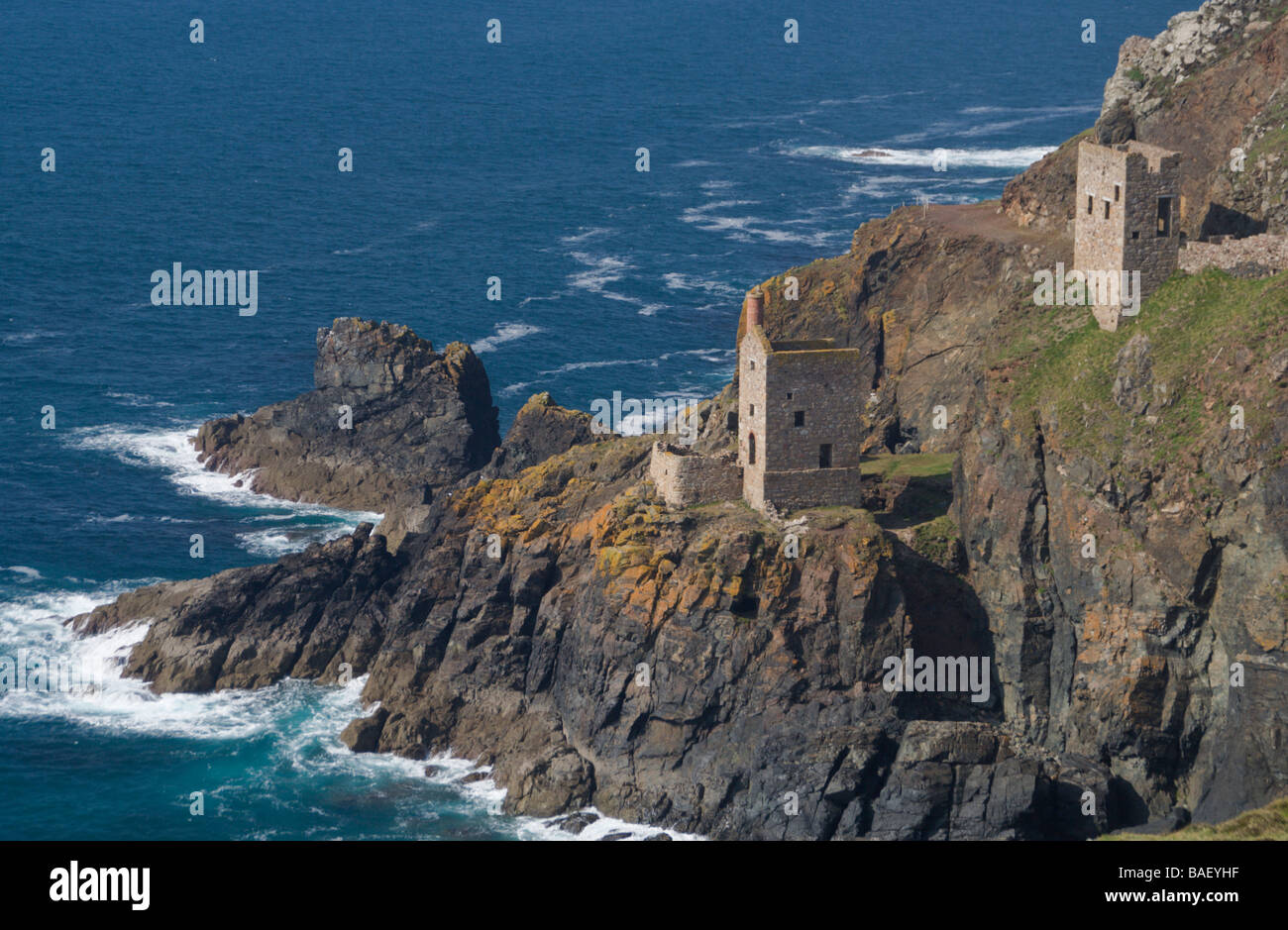 Ruines de mines d'étain de Cornouailles près de Saint Juste et Land's End Banque D'Images