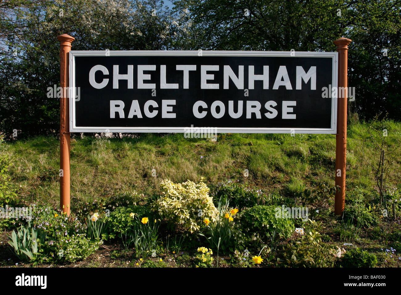 La station de chemin de fer à vapeur GWR préservé dans le célèbre hippodrome de Cheltenham. Banque D'Images