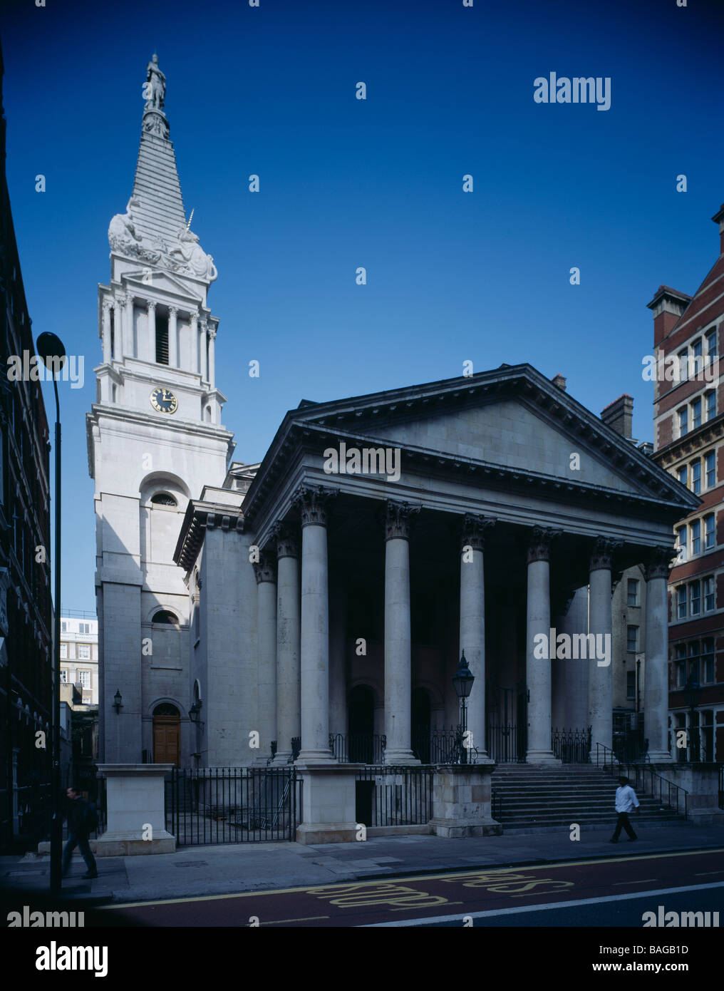 Eglise St Georges, Londres, Royaume-Uni, Hawksmoor et Molyneux Kerr, St Georges church view de portico de sud-ouest. Banque D'Images