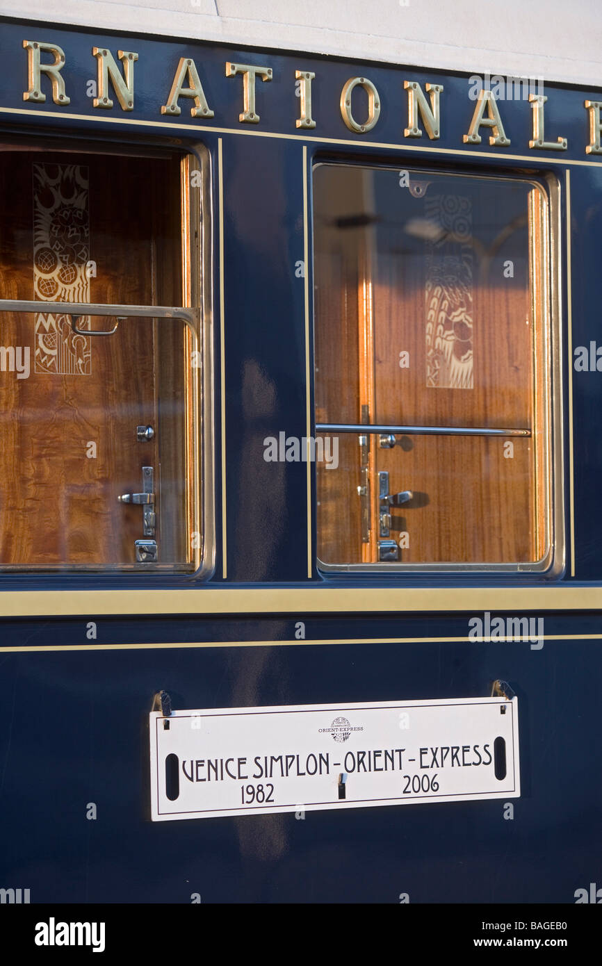 République tchèque, Prague, wagon lit sur l'Orient Express train de luxe  qui assure la liaison Calais, Paris, Prague, Venise Photo Stock - Alamy