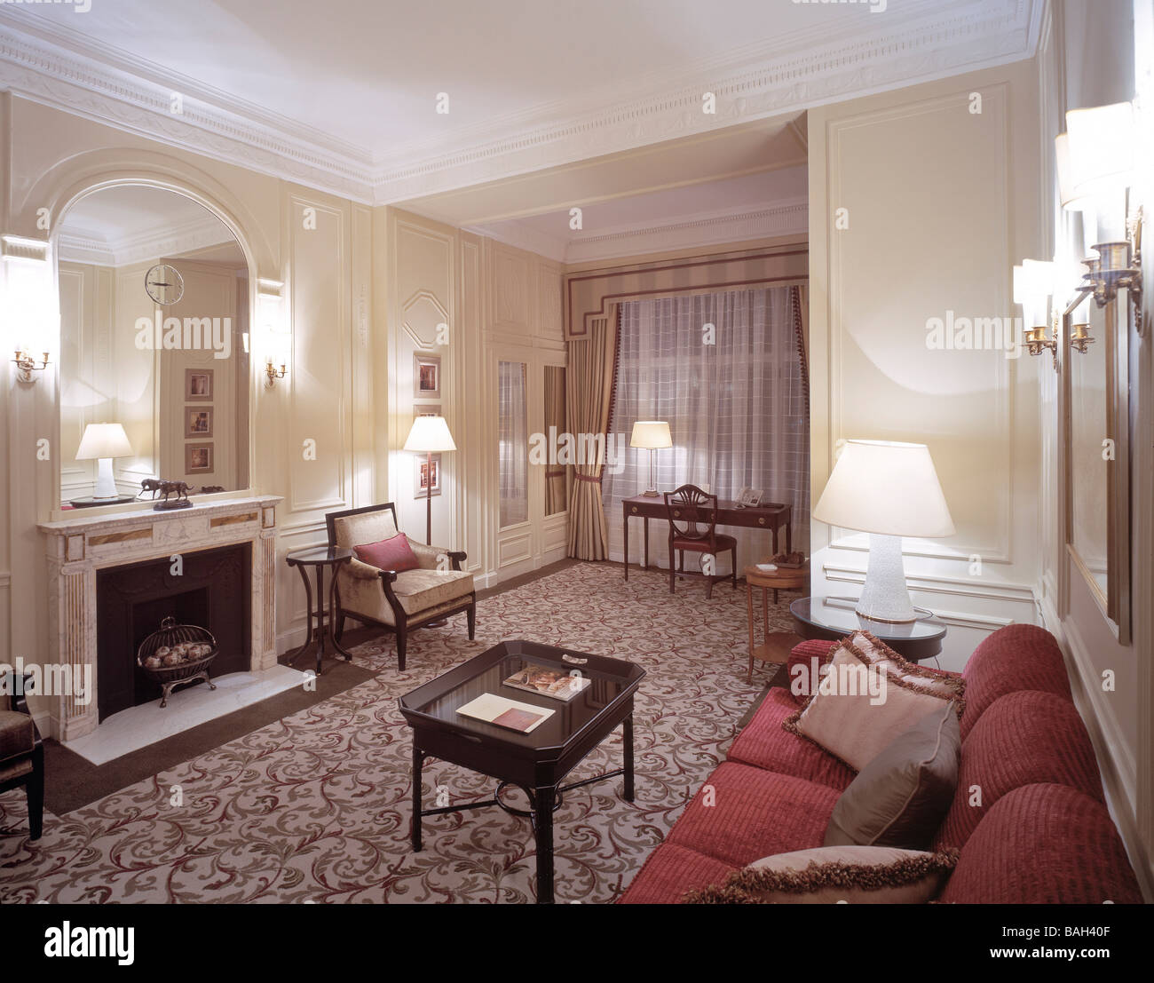 Savoy Hotel, Londres, Royaume-Uni, Consarc architectes-conseils, Savoy Hotel vue de l'intérieur. Banque D'Images