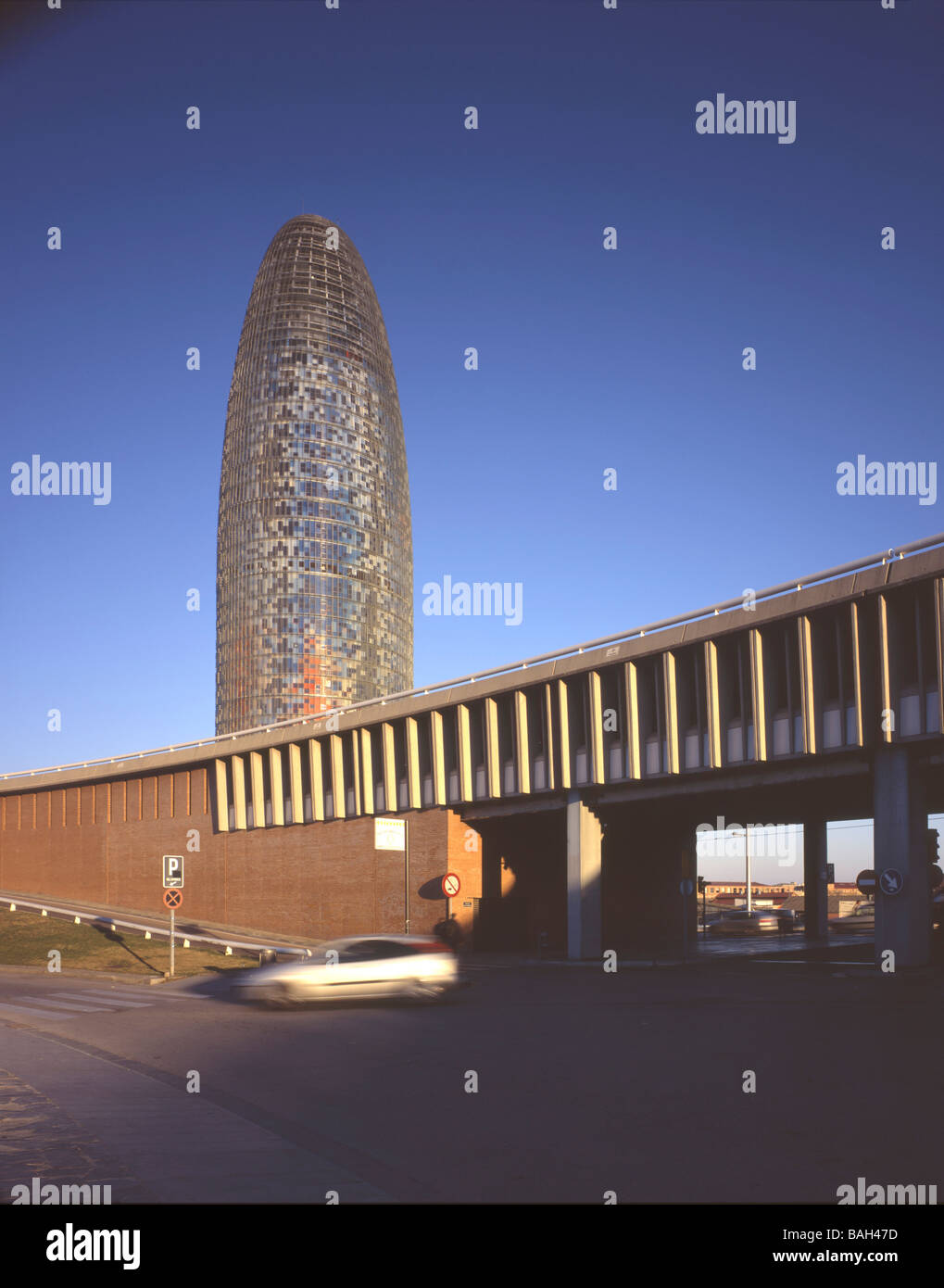 Torre Agbar, Barcelone, Espagne, Jean Nouvel, Torre Agbar vue générale de l'intérieur de las Glorias. Banque D'Images