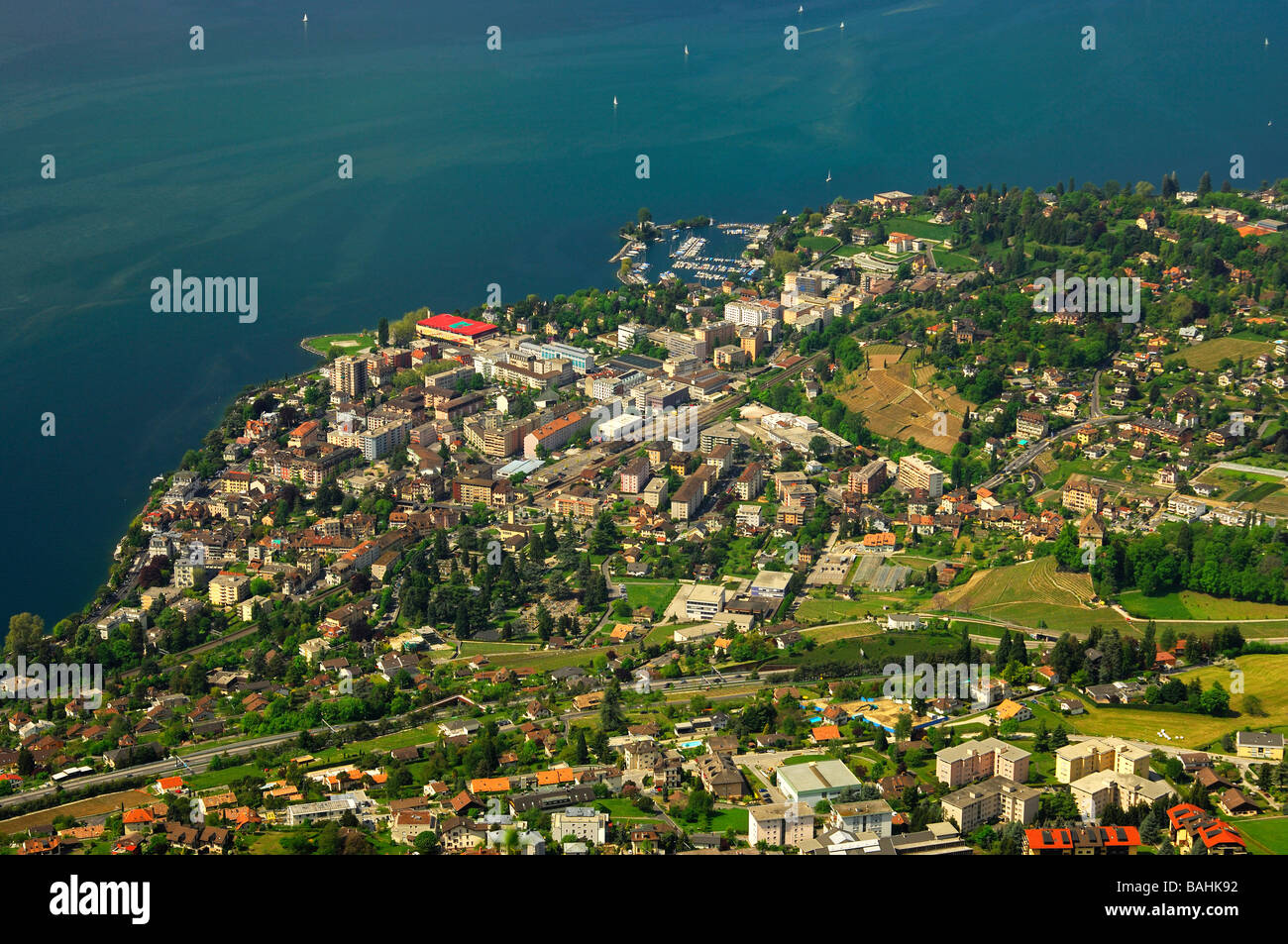 Voir à Montreux-Clarens comprend au lac Léman, Vaud, Suisse Banque D'Images