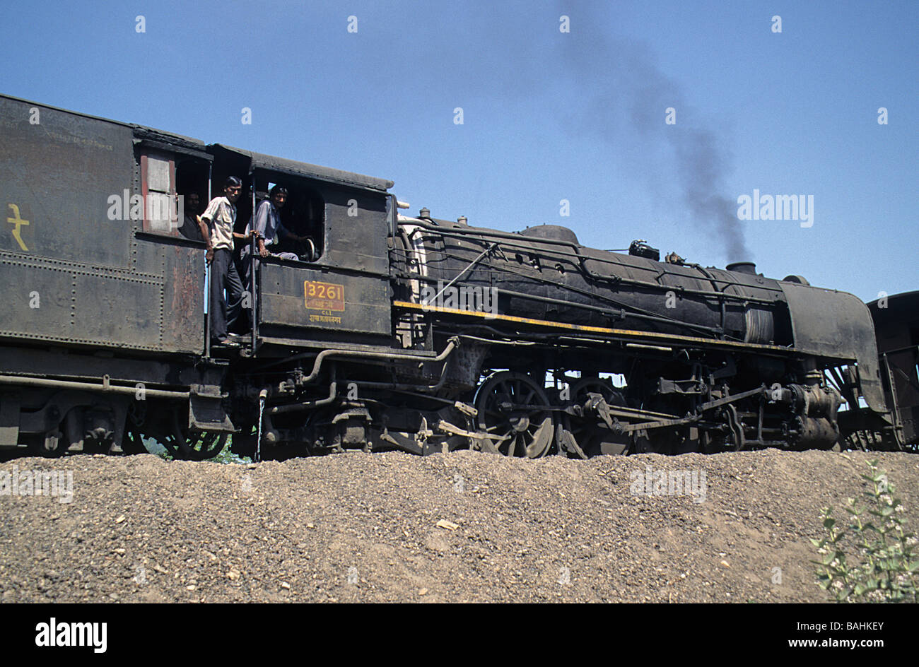 Locomotive à vapeur, les chemins de fer indiens sur les fonctions de manœuvre à Udaipur. Banque D'Images